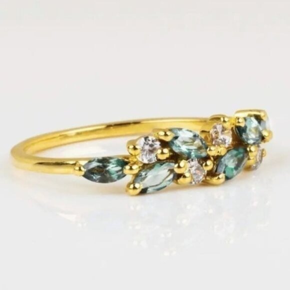 18k Gold Plated Green Leaf Diamond Ring - Picture 5 of 8